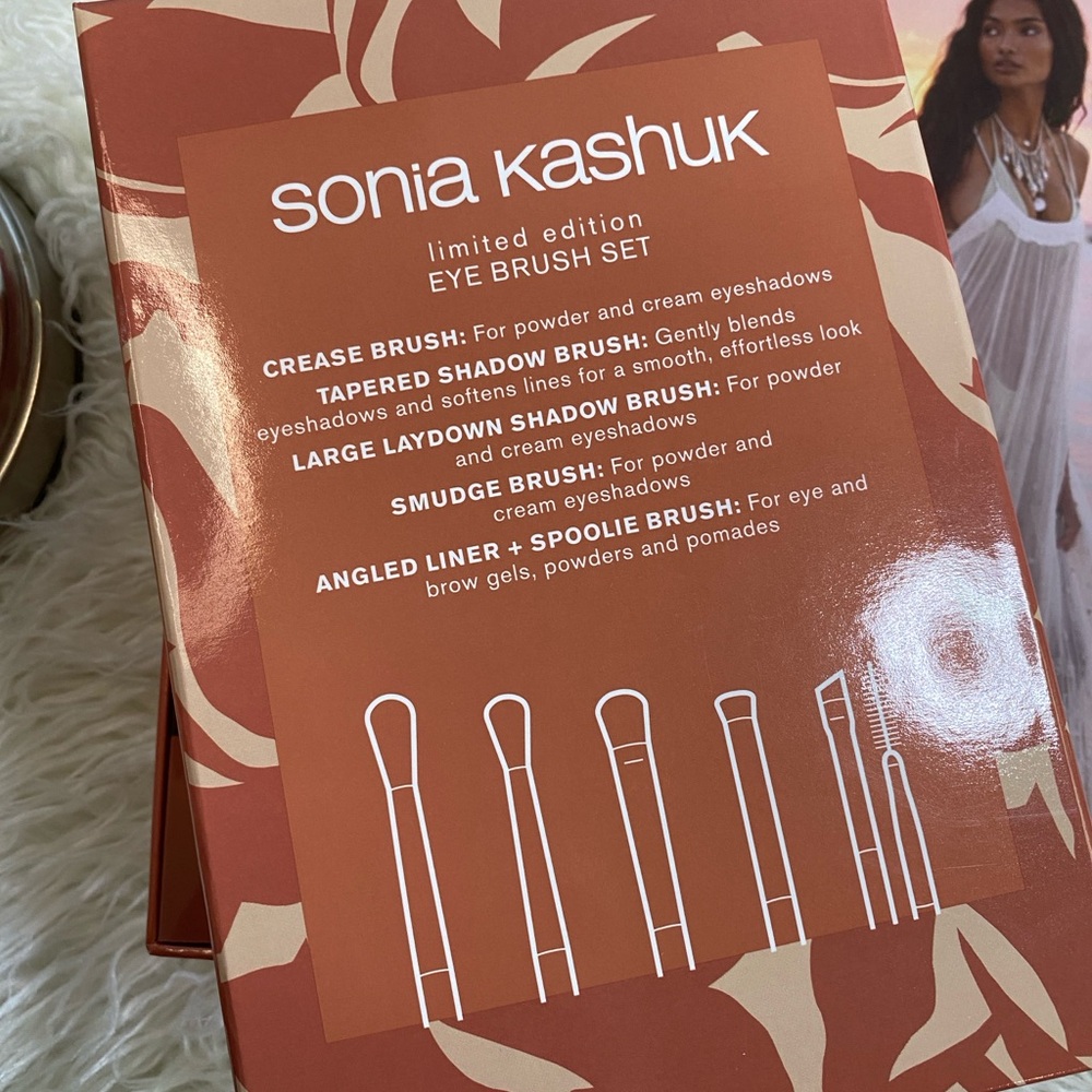 FREE with Purchase / One Set NWT - Picture 5 of 5